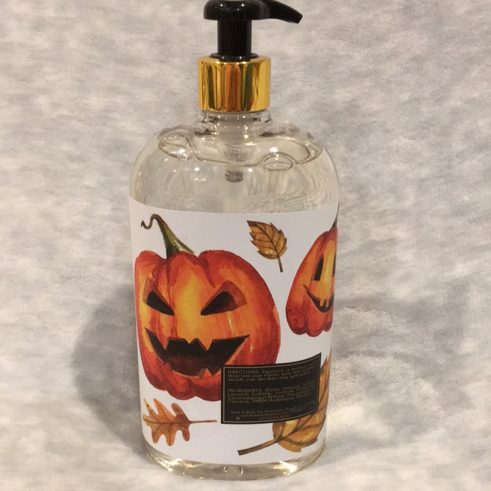 Halloween Botanicals Scented Pumpkin Spice Hand Soap in Extra Large 24.50oz NWT